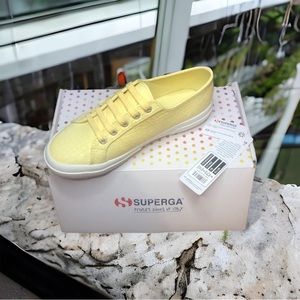 Superga Lace Up Croc-Stamped Scaling Sneakers Size 37 NIB